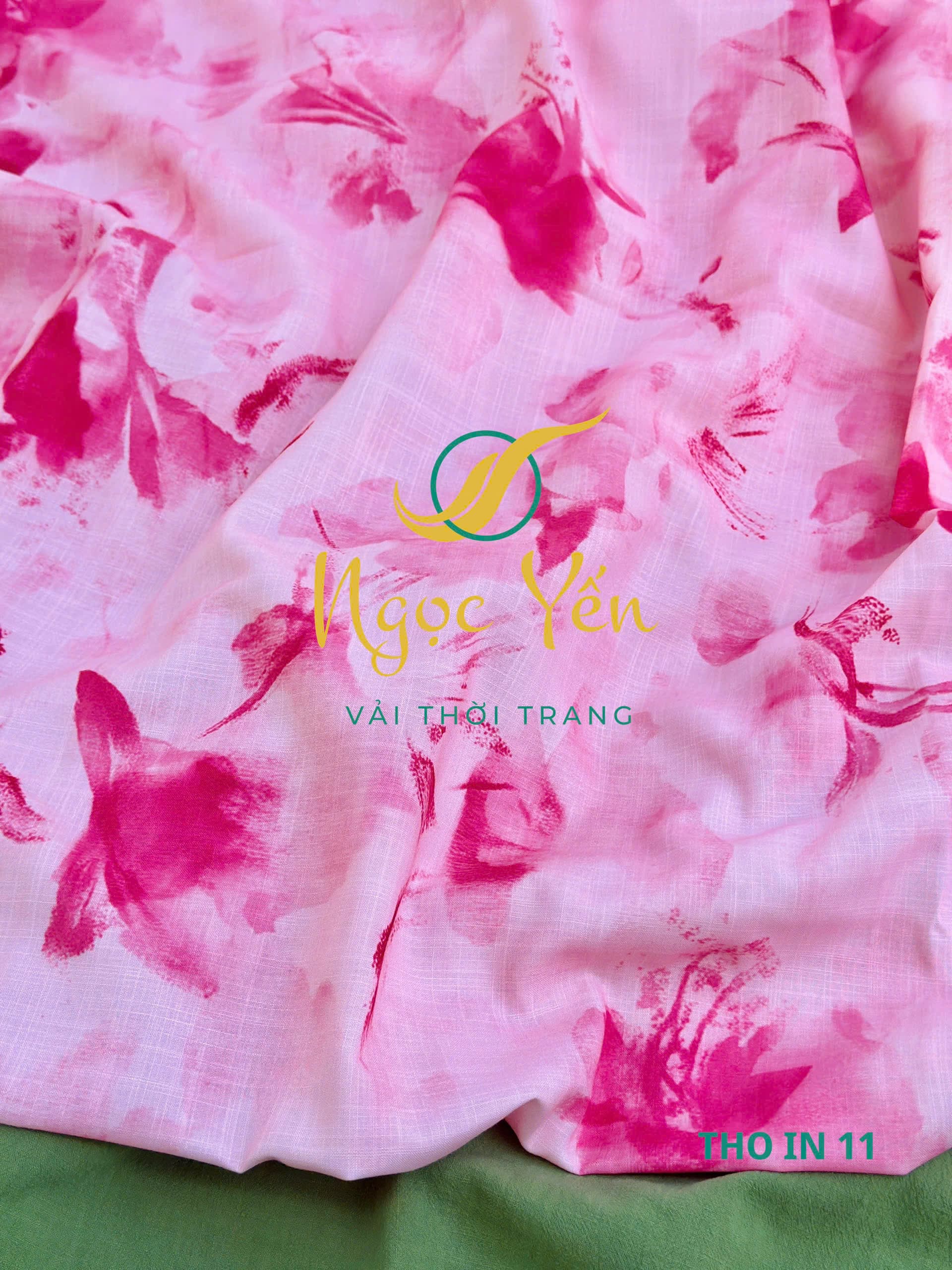 THO IN 11-Vải áo dài lụa thô in họa tiết hoa hồng