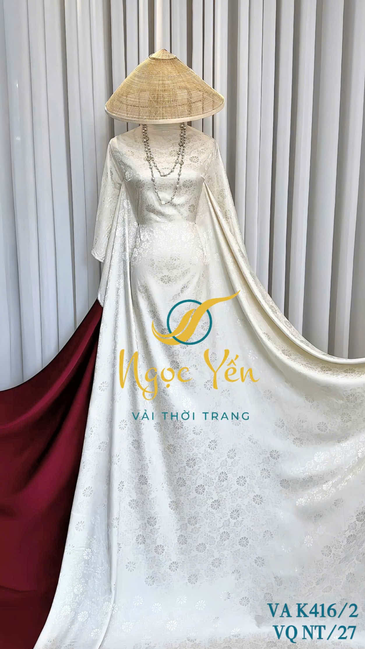 VA K416/2-Vải áo lụa ngọc trai in họa tiết hoa màu trắng
