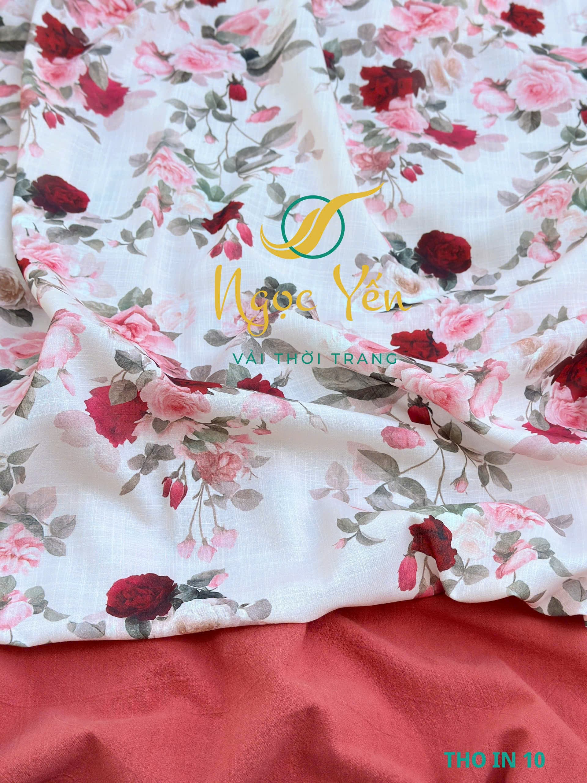 THO IN 10-Vải thô in họa tiết hoa đỏ