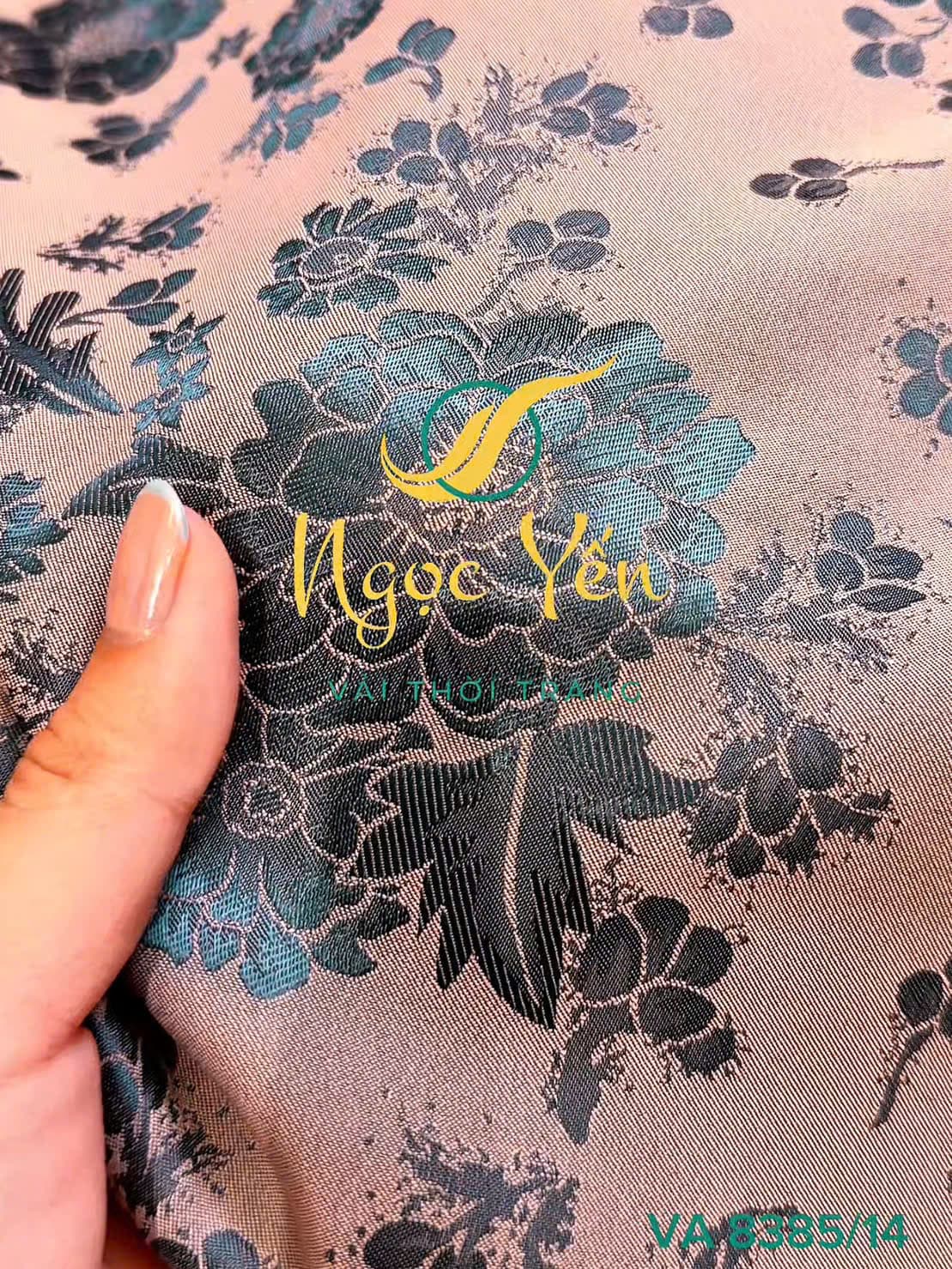 VA 8385/14-Vải lụa gấm in hoa xanh nền nâu
